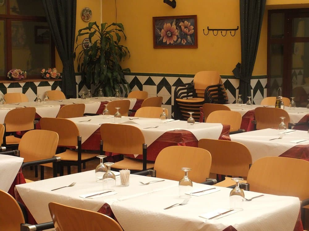 comedor con luz natural