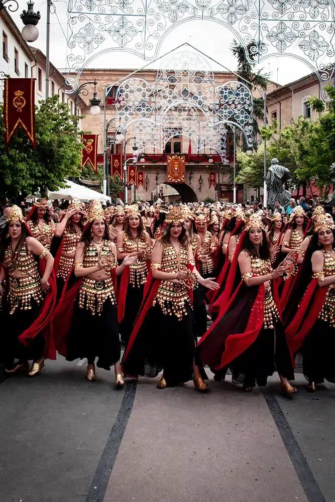 Plaza del Arco und Rathaus - Imagen 2