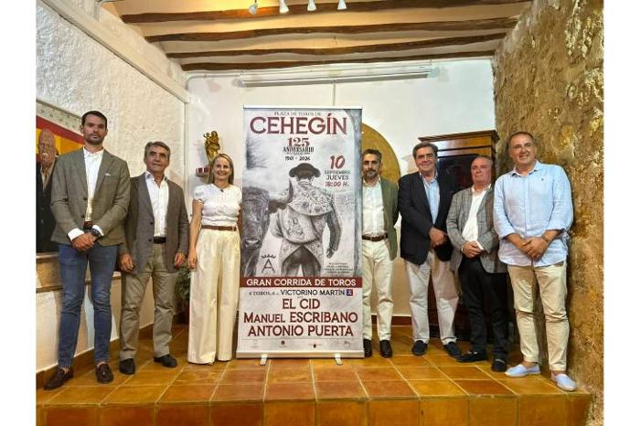 m447641-la-ganaderia-de-victorino-martin-lidiara-por-primera-vez-en-la-plaza-de-toros-de-cehegin-en-la-corrida-conmemorativa-de-su-125-aniversario-1-g